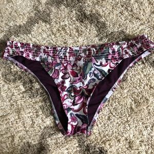 Mossimo/Xhiliration swim suit set